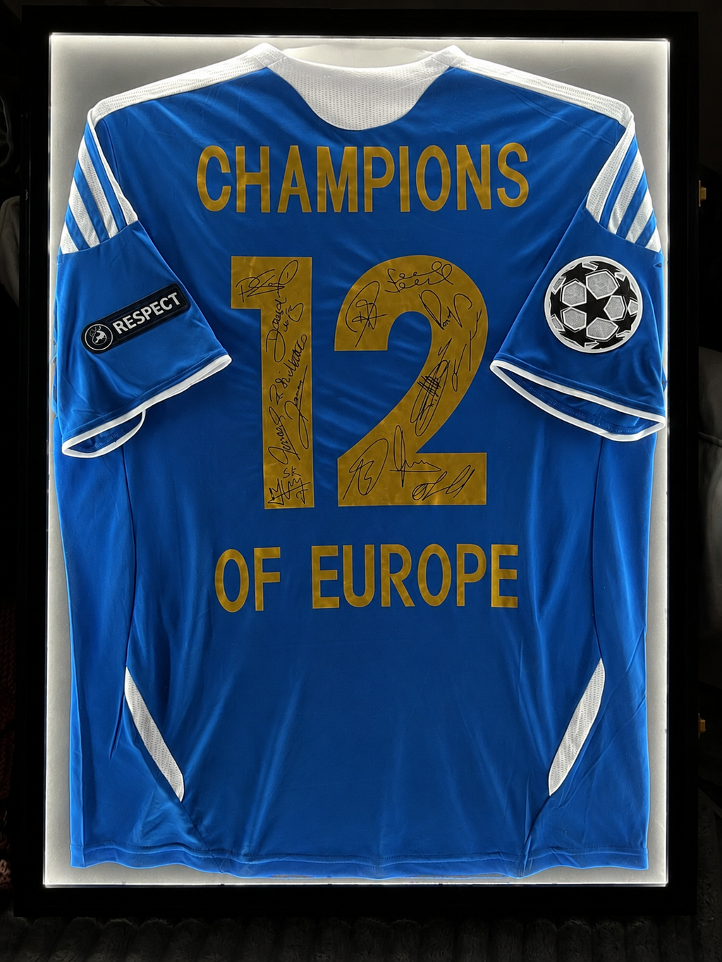 LED Sports Jersey Display Frame Case – Custom Colour Background | Football • Soccer • Basketball • Rugby • Baseball • Hockey