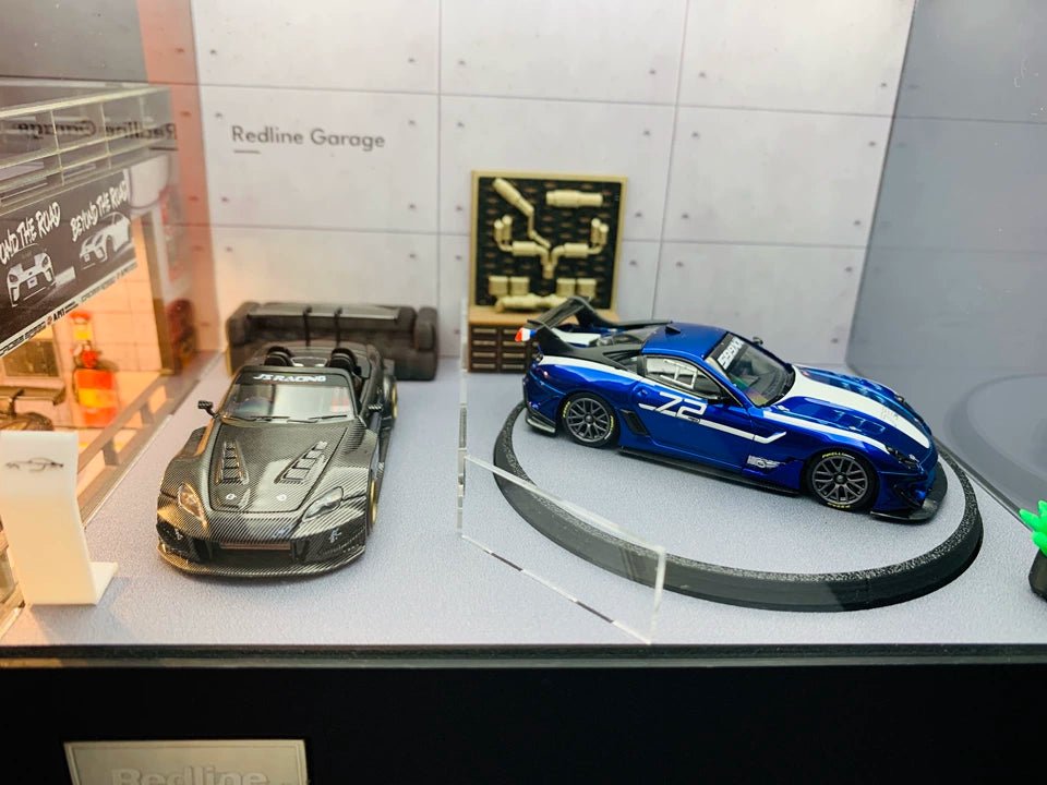 1/64 Rotating Acrylic Car Display Case Shelf | LED Display Box & Showroom Garage - The Card Collective